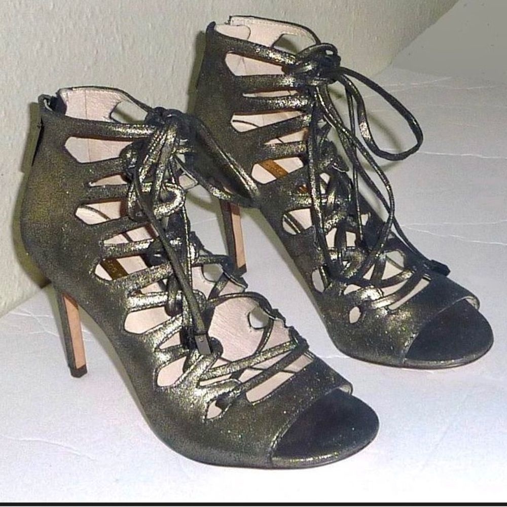 Louise et Cie Metallic Pewter Gray Leather Stiletto Strappy Open Toe Shoes 5.5
